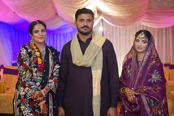 Iqra & Amjad Mehndi 00126