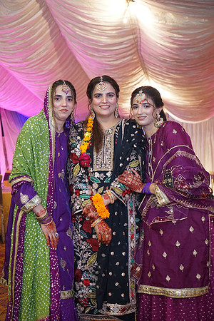 Iqra & Amjad Mehndi 00143