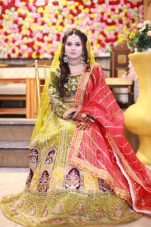 Usama & Bisma Mehndi 00123