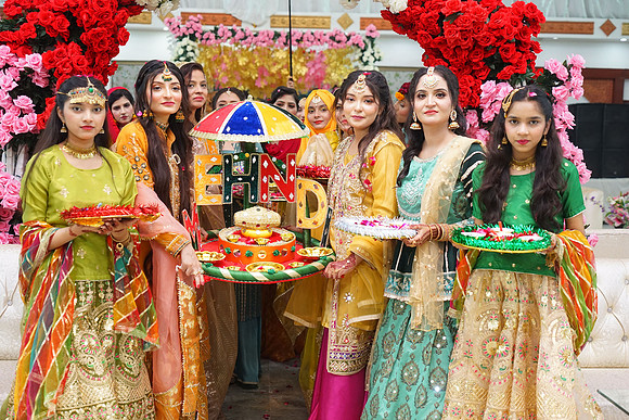 Haris & Zunaira Mehndi 00199