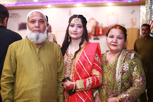 Usama & Bisma Mehndi 00180