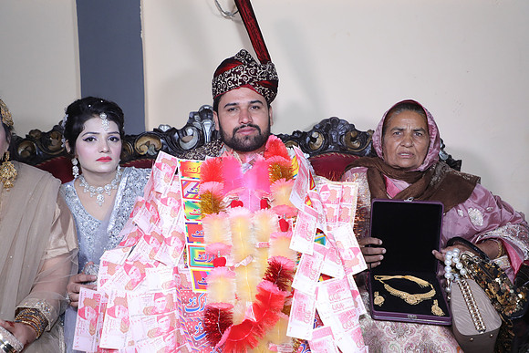 Ibrar & Aleena Barat 00210