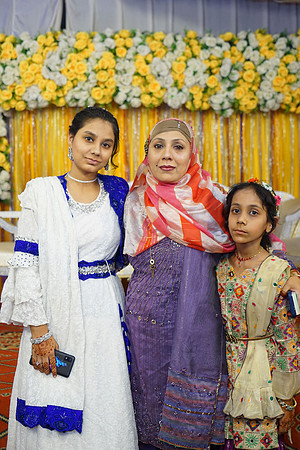 Rafiya & Fahad Mehndi 00160