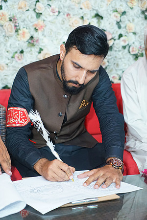 Fatima & Anjum 00208