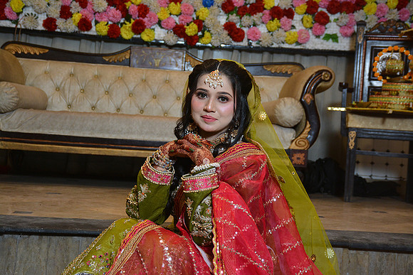 Usama & Bisma Mehndi 00076