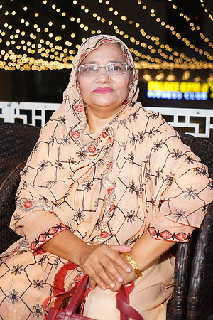 Fatima & Anjum 00147