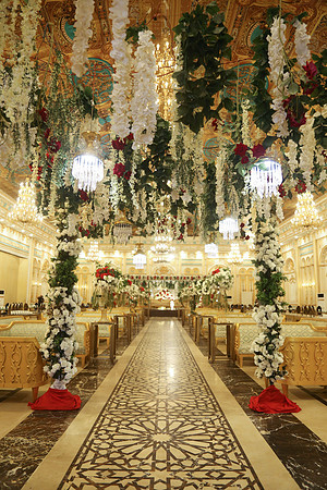 Almas Barat at Grand Empire 00001