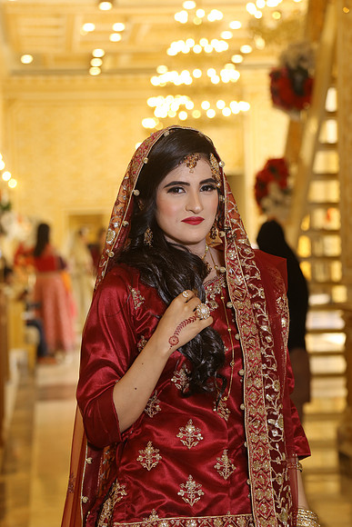 Almas Barat at Grand Empire 00056