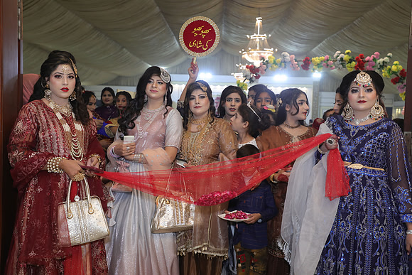 Ibrar & Aleena Barat 00242
