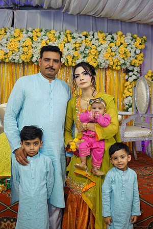 Rafiya & Fahad Mehndi 00196