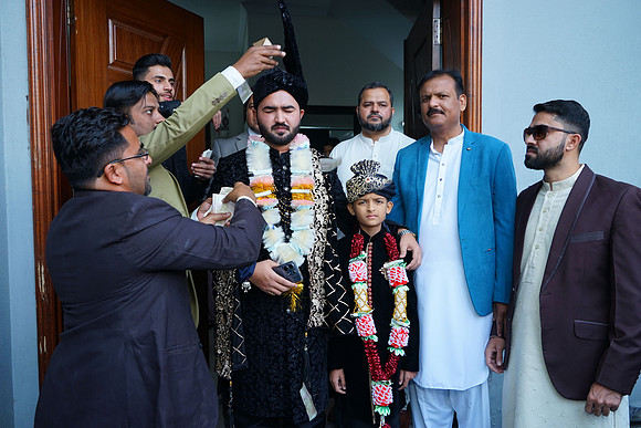 Usman & Asma Barat 00017