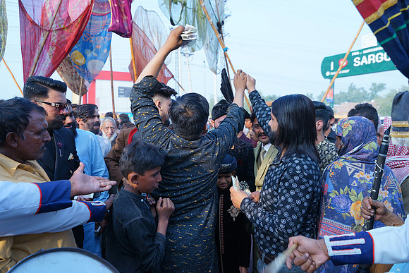 Usman & Asma Barat 00081