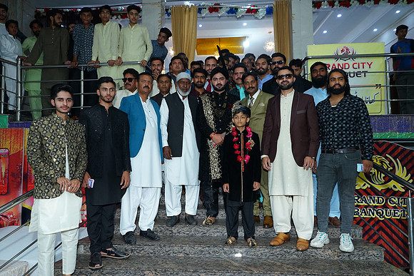 Usman & Asma Barat 00130