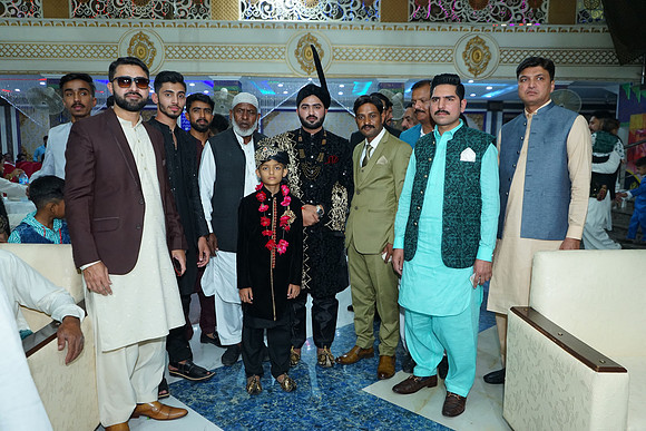 Usman & Asma Barat 00136