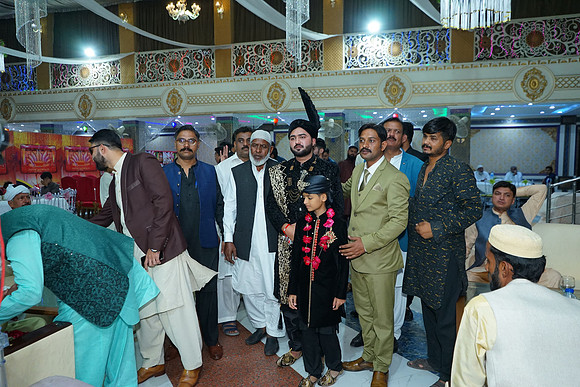 Usman & Asma Barat 00137