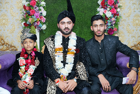 Usman & Asma Barat 00139