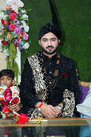 Usman & Asma Barat 00163