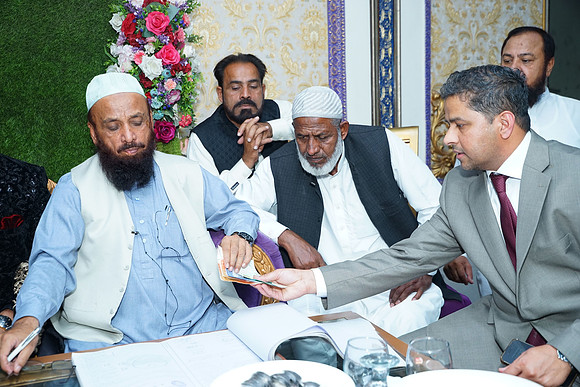 Usman & Asma Barat 00165