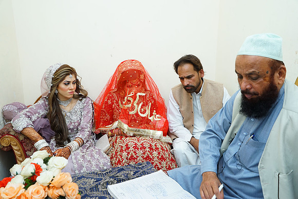 Usman & Asma Barat 00174