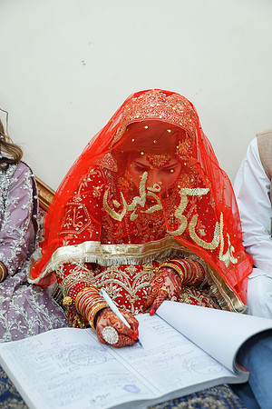 Usman & Asma Barat 00177