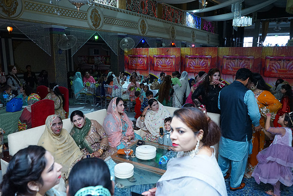 Usman & Asma Barat 00182