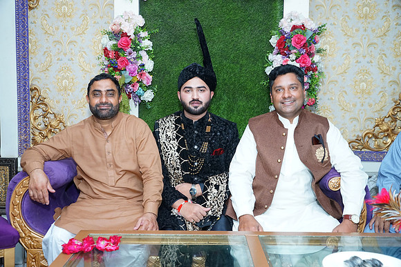 Usman & Asma Barat 00184