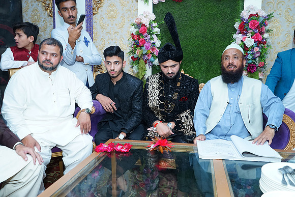 Usman & Asma Barat 00189