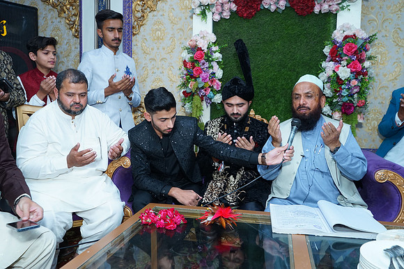 Usman & Asma Barat 00204