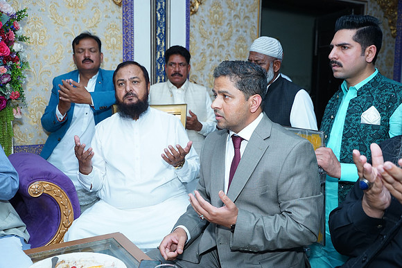 Usman & Asma Barat 00206