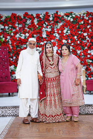 Rafiya & Fahad Barat 00095