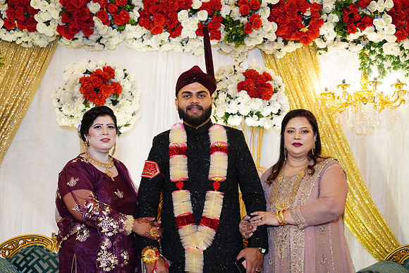 Haris & Ayesha Barat 00173