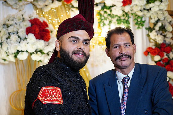 Haris & Ayesha Barat 00198