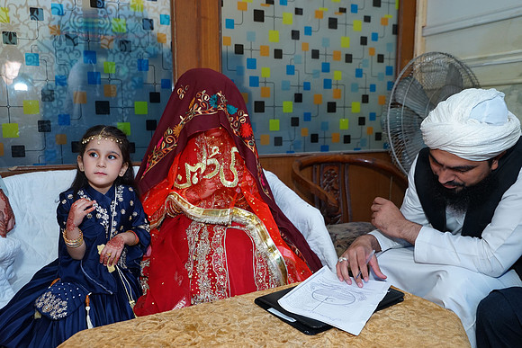 Shahbaz & Gulzeb Barat 00170