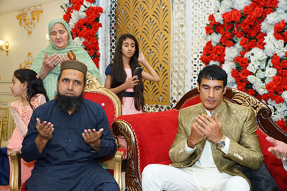 Shahbaz & Gulzeb Barat 00200