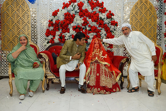 Shahbaz & Gulzeb Barat 00270