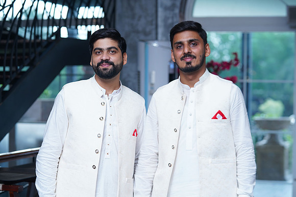 Azhar & Ayesha 00200