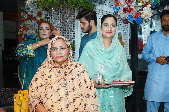 Fatima & Anjum 00151