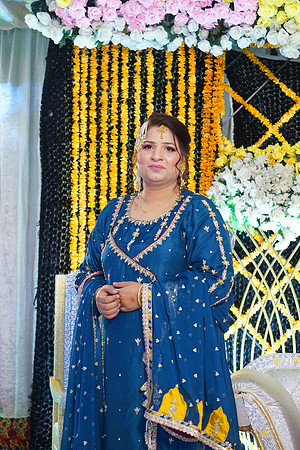 Ayesha & Arslan Mehndi 00110