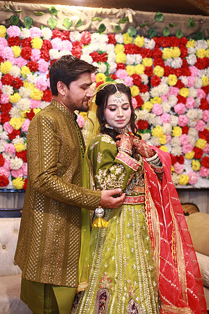 Usama & Bisma Mehndi 00136