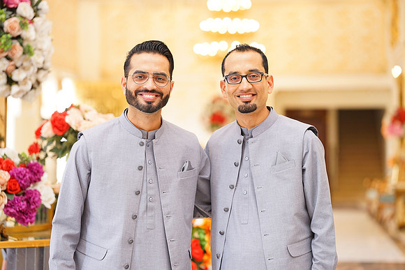 Shamza & Hamza Barat 00194
