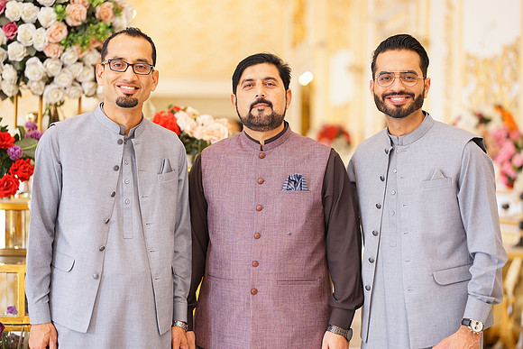 Shamza & Hamza Barat 00199