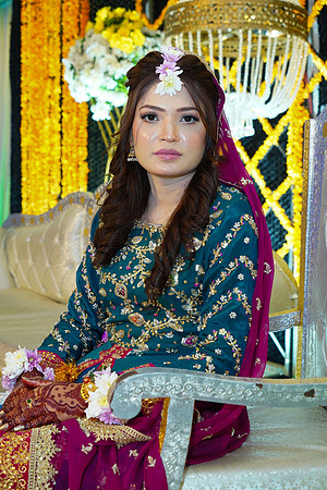 Ayesha & Arslan Mehndi 00031