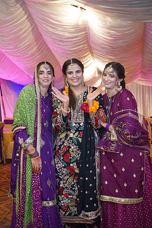 Iqra & Amjad Mehndi 00145