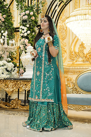 Usman & Zarwa Mehndi 00011