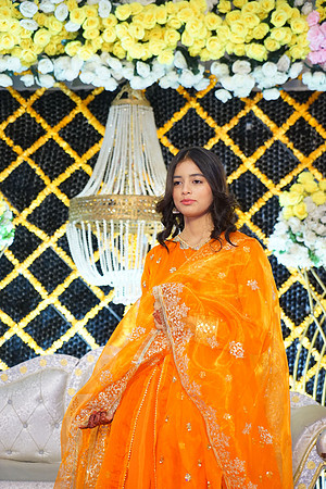 Ayesha & Arslan Mehndi 00083