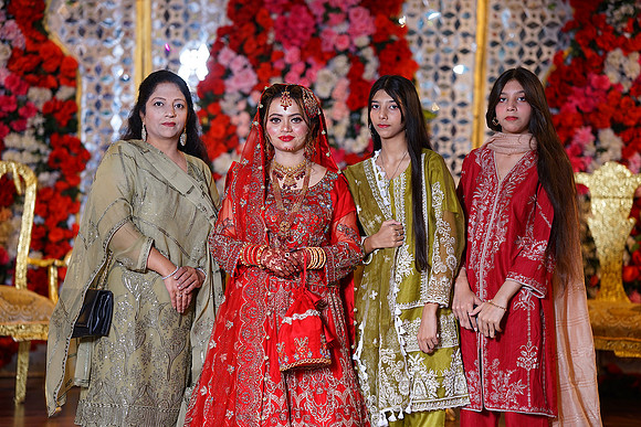 Nimra & Umair Barat 00155