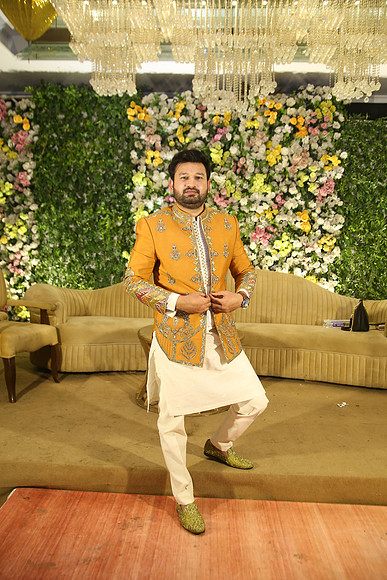 Ihtasham & Iqra Mehndi 00045