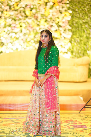 Ihtasham & Iqra Mehndi 00078