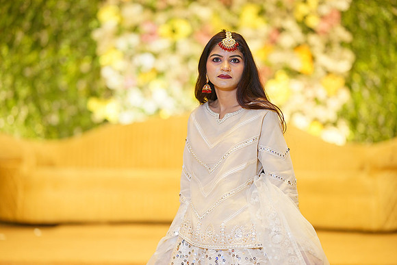 Ihtasham & Iqra Mehndi 00085
