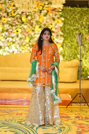 Ihtasham & Iqra Mehndi 00091